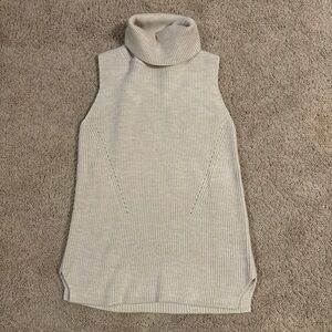 French connection sweater vest. Nwot
